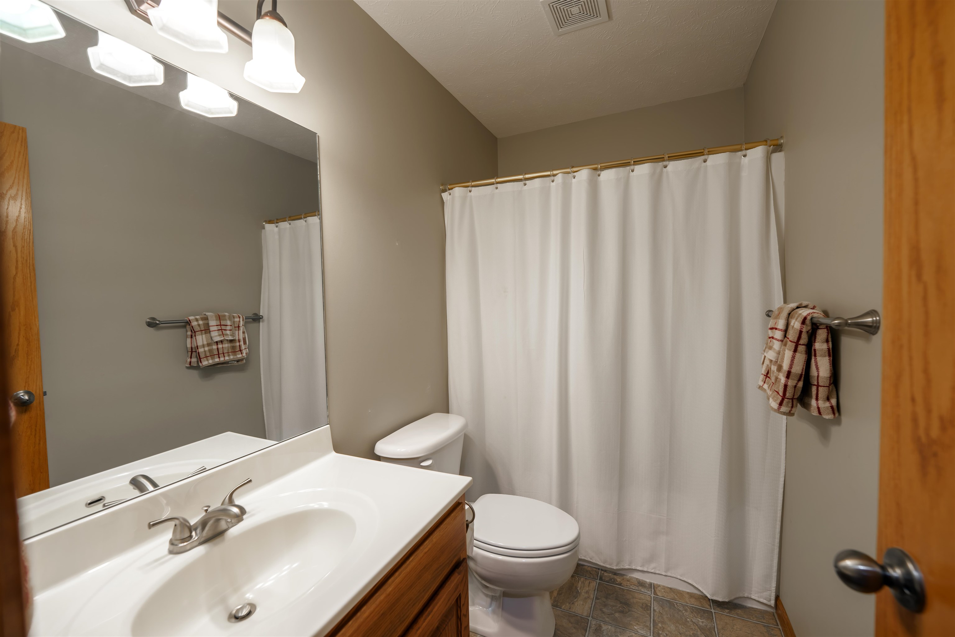 2856 Caywood Dr, Salina, Kansas image 24