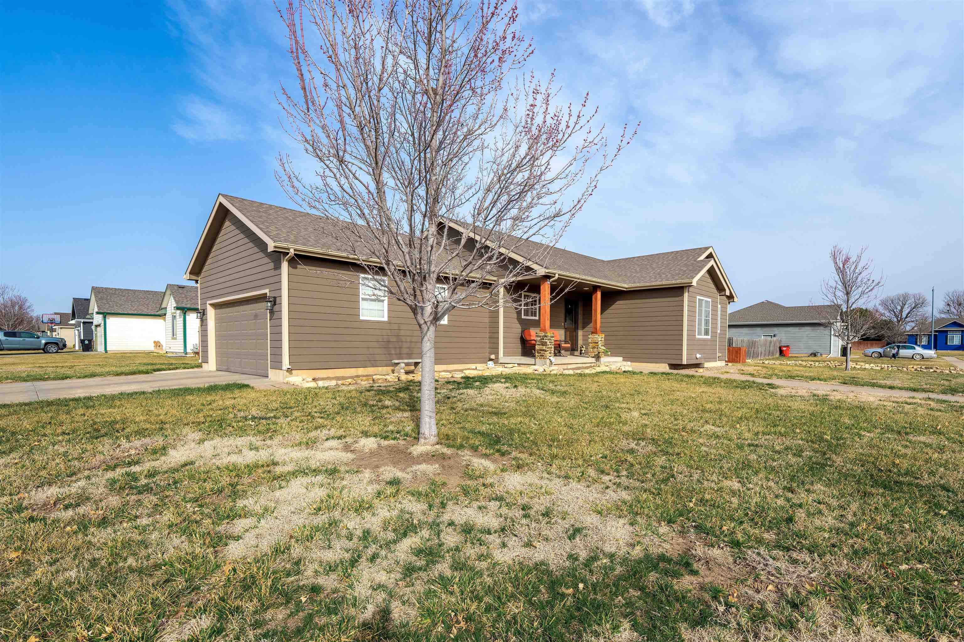 2856 Caywood Dr, Salina, Kansas image 3