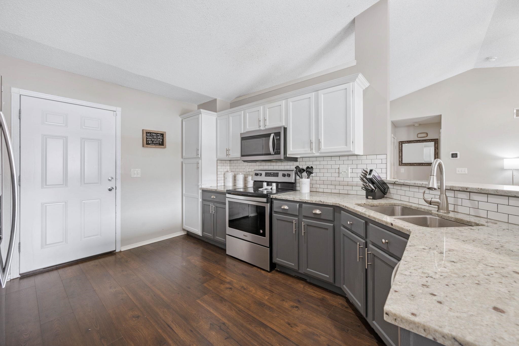 10513 W Atlanta Cir, Wichita, Kansas image 6