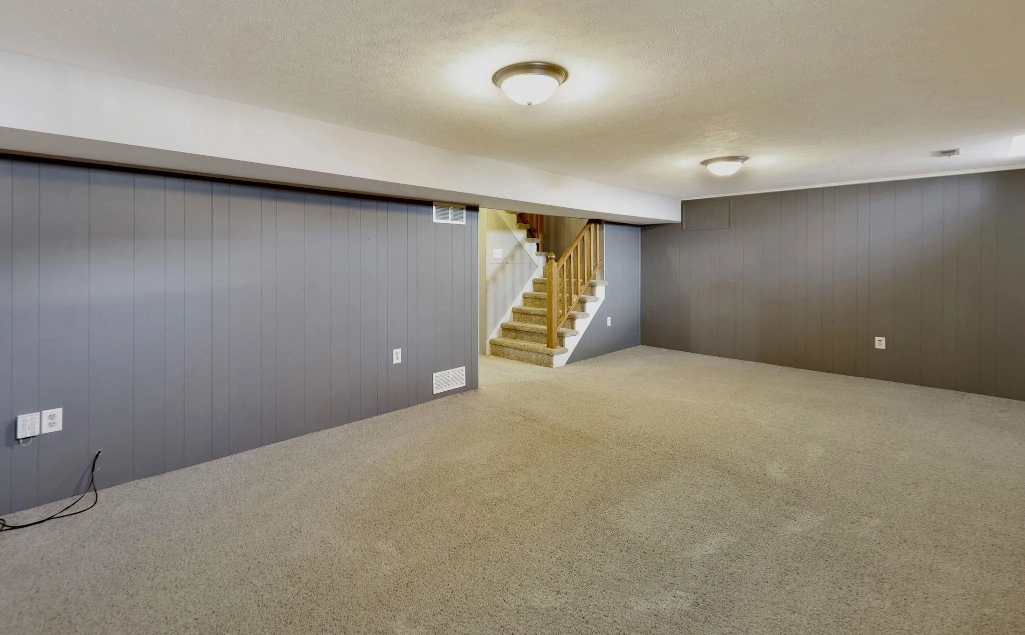 Wichita, Kansas 67207, United States, 3 Bedrooms Bedrooms, ,3 BathroomsBathrooms,Residential,Pending,12666