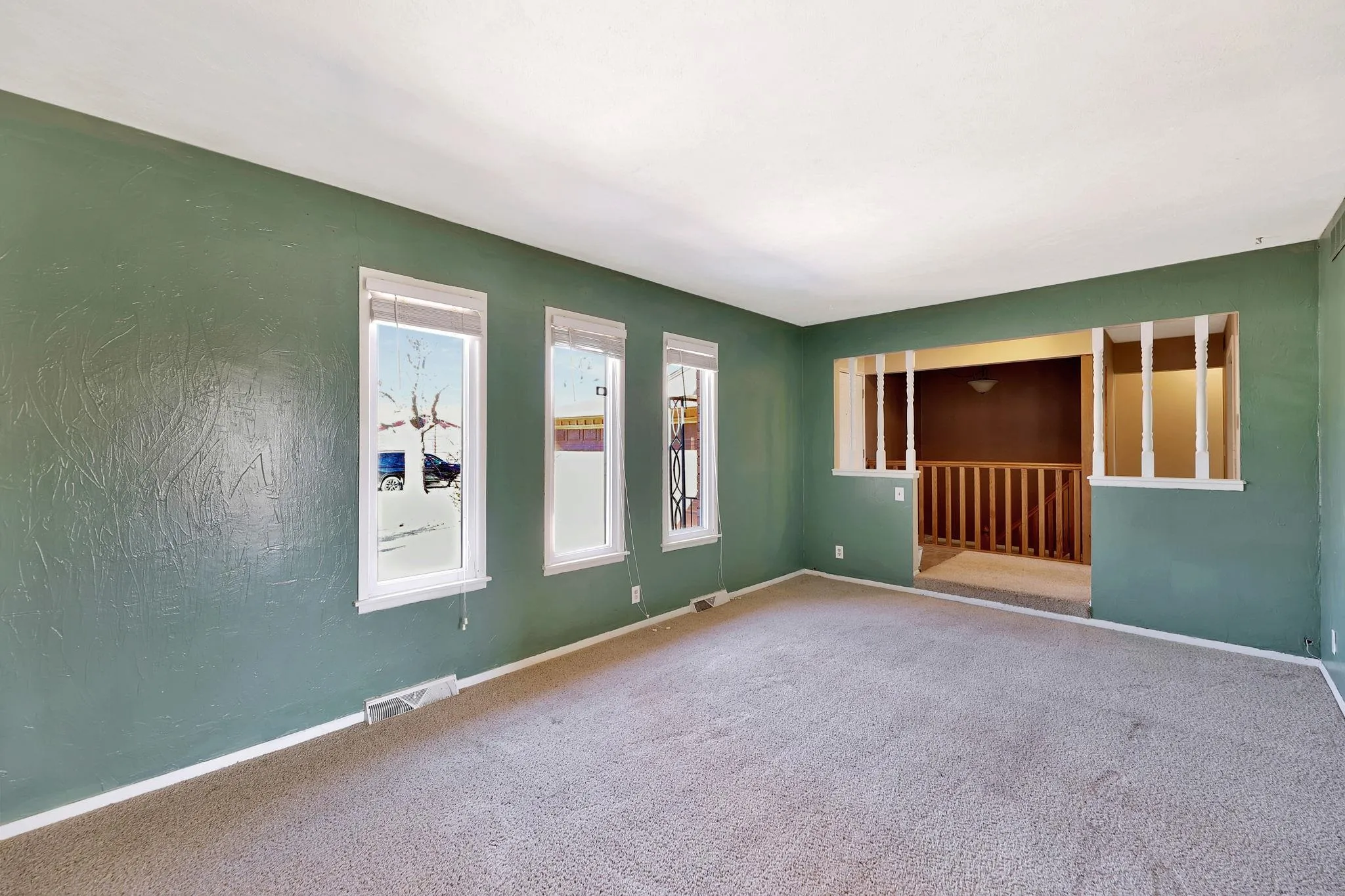 Wichita, Kansas 67207, United States, 3 Bedrooms Bedrooms, ,3 BathroomsBathrooms,Residential,Pending,12666