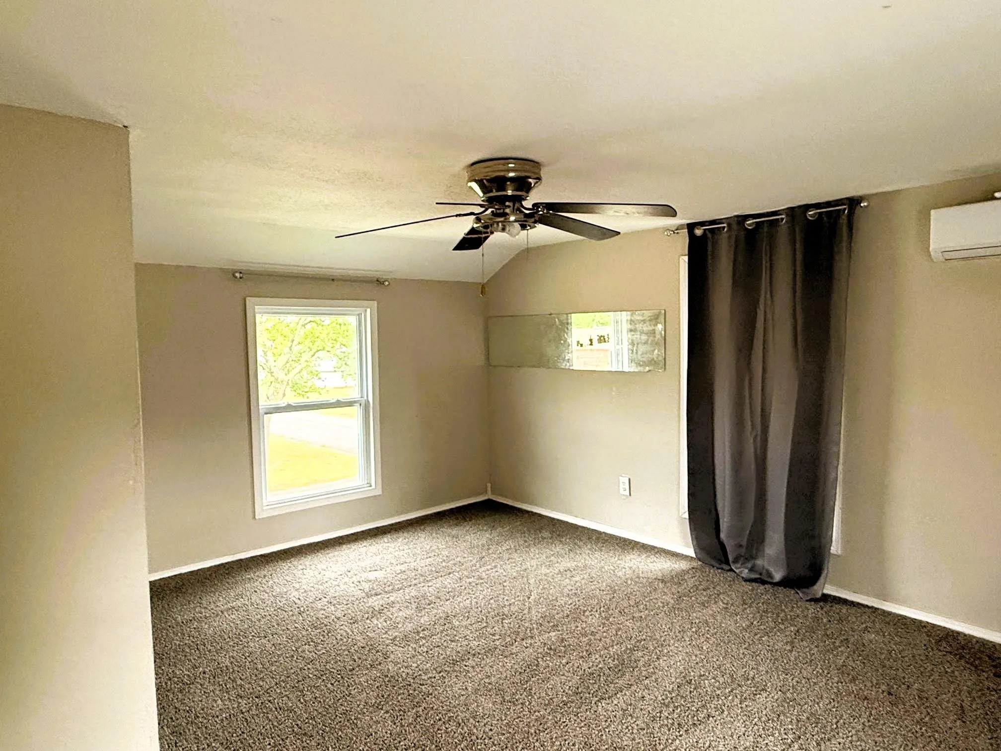 Caldwell, Kansas 67022, United States, 4 Bedrooms Bedrooms, ,3 BathroomsBathrooms,Residential,Active,146133