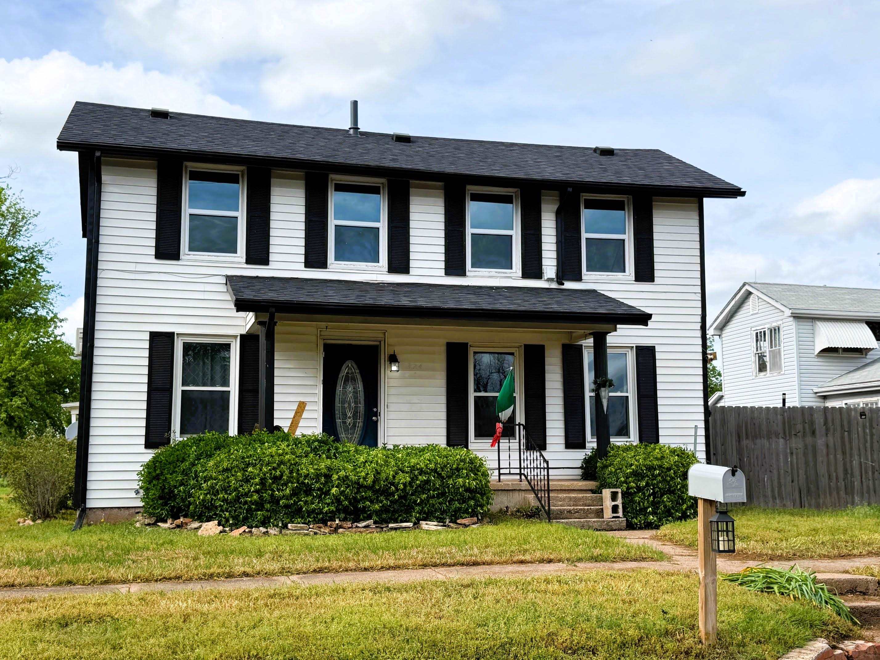 324 W Central Ave, Caldwell, Kansas image 1