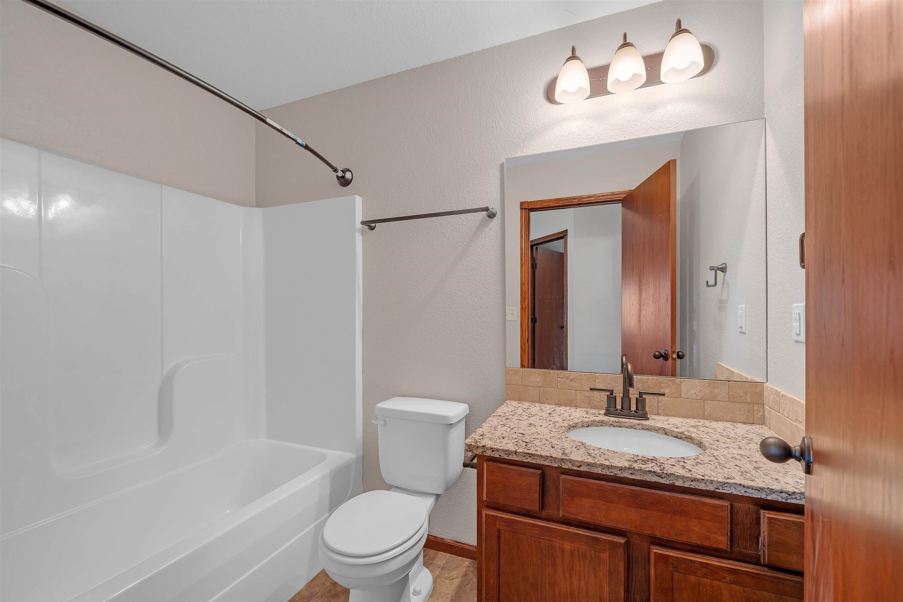 802 S Bristol Cir Unit 17 Cir, Wichita, Virginia image 20