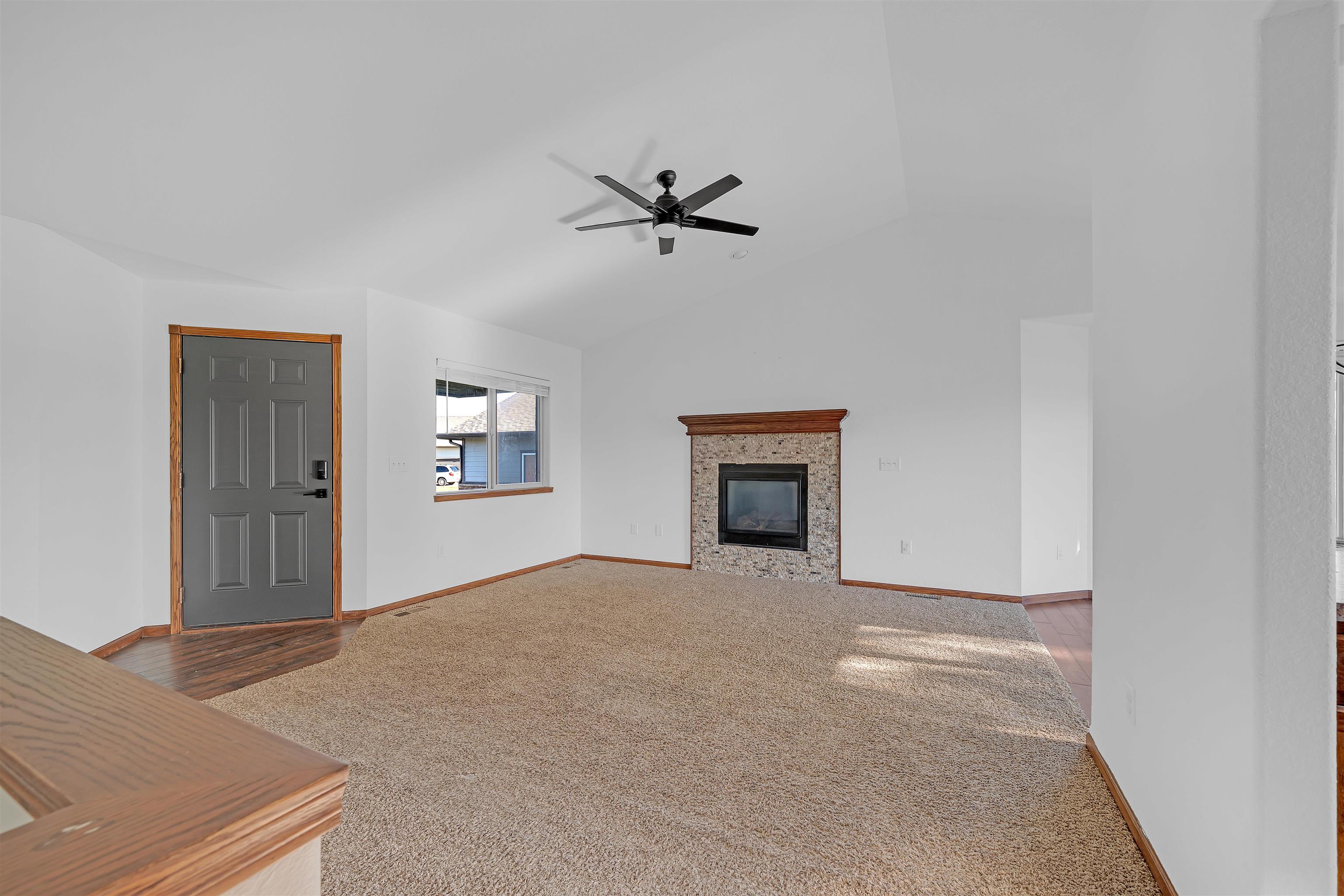 802 S Bristol Cir Unit 17 Cir, Wichita, Virginia image 16