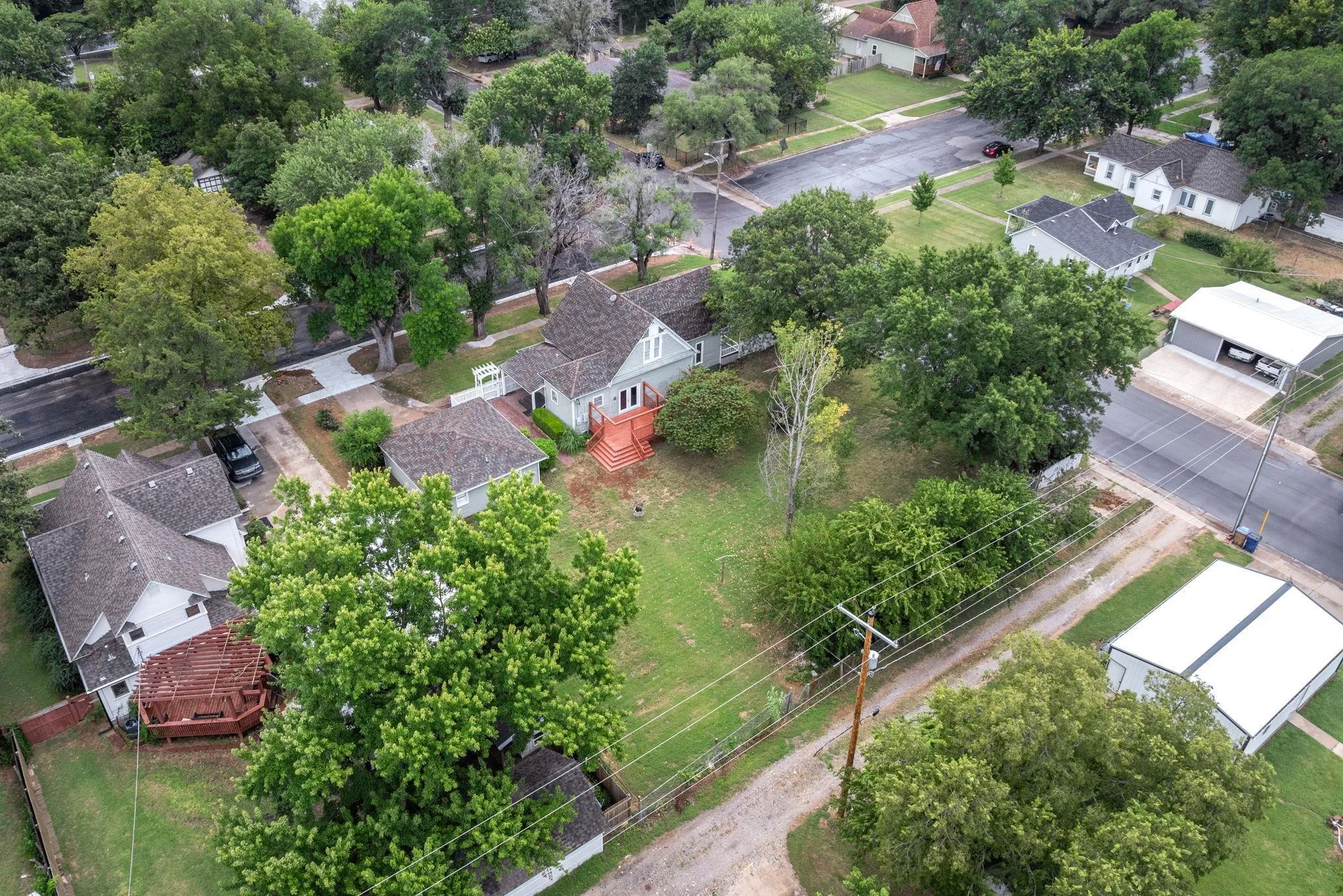 Clearwater, Kansas 67026, United States, 3 Bedrooms Bedrooms, ,2 BathroomsBathrooms,Residential,Active,153779