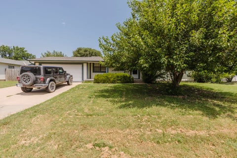 Homes For Sale - 4914 Looman St<br/> Wichita, KS 67220