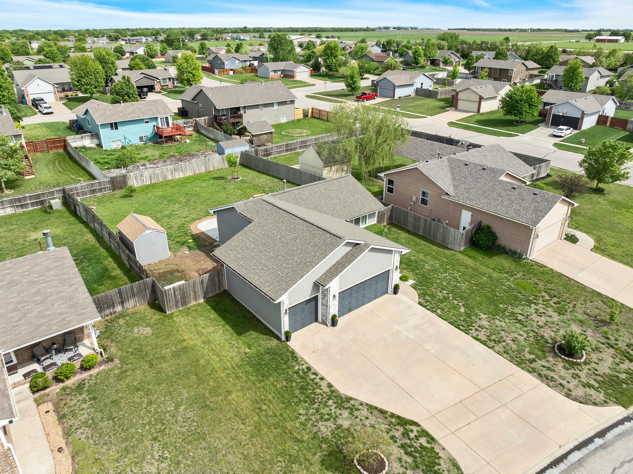 2206 S Upland Hills St, Wichita, Kansas image 33