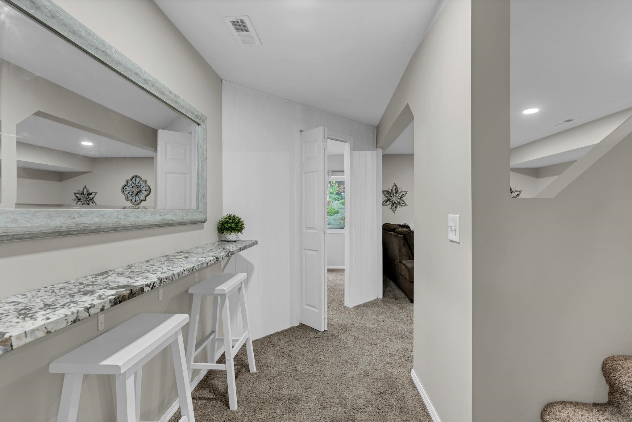2206 S Upland Hills St, Wichita, Kansas image 15