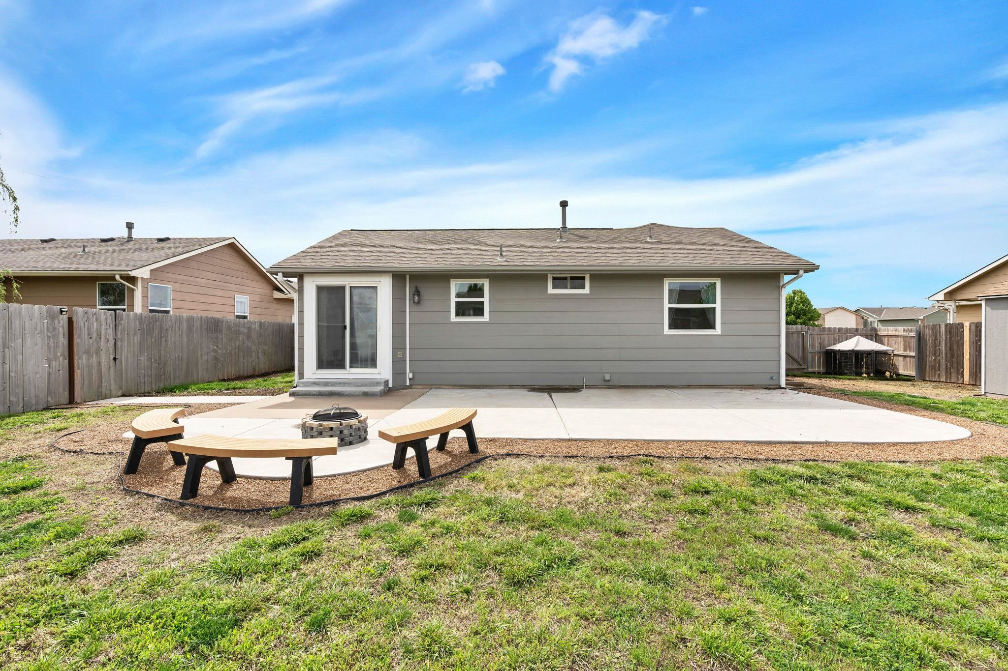 2206 S Upland Hills St, Wichita, Kansas image 28