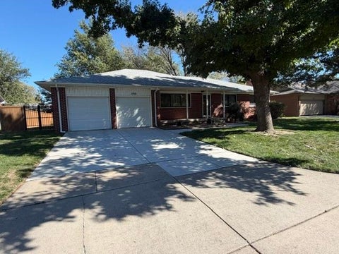 Photo of 1730 N Tony Ln, Wichita, KS 67212 (MLS # 680477)