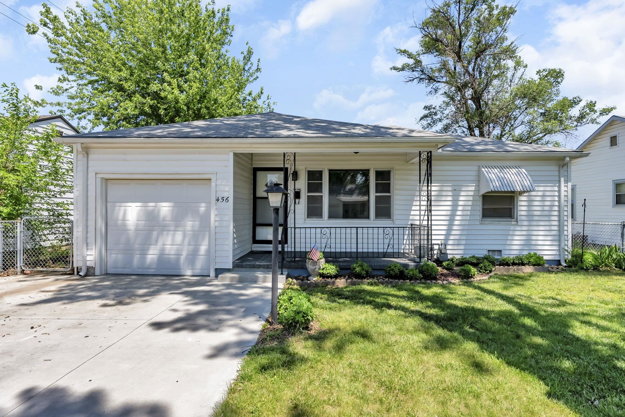 456 N Mount Carmel Ave, Wichita, Kansas image 1