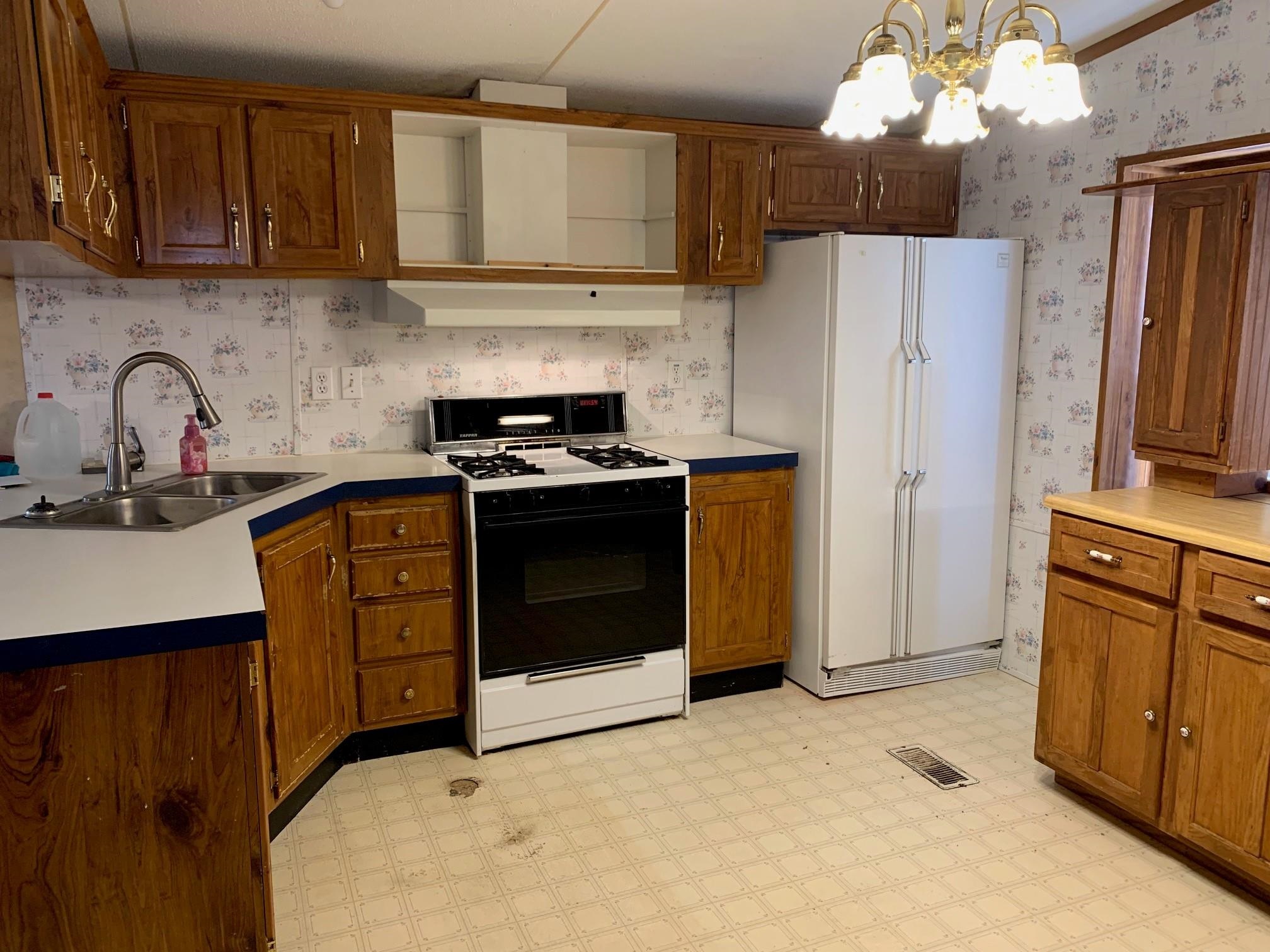 216 S Walnut St, Dexter, Kansas image 2