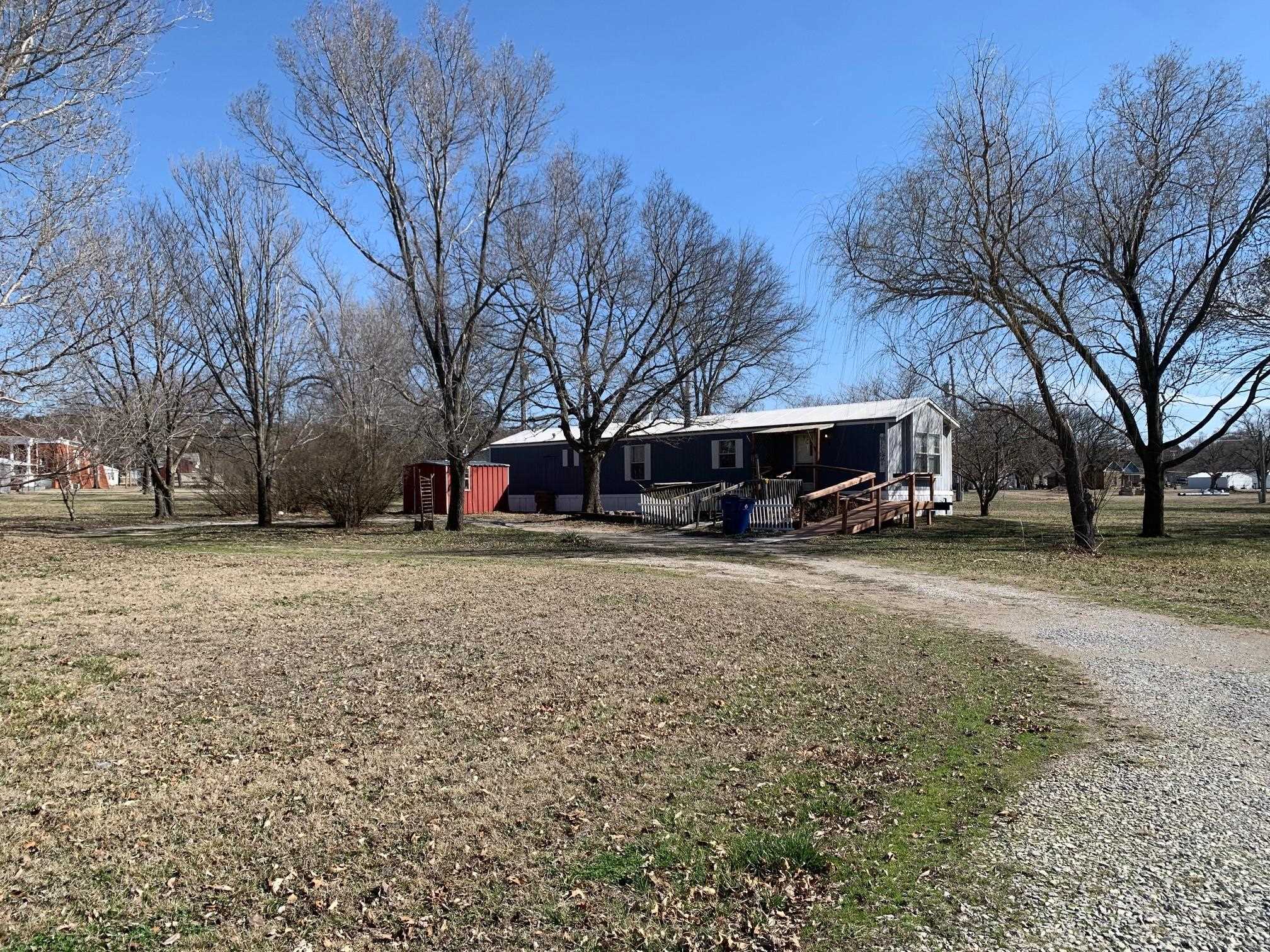 216 S Walnut St, Dexter, Kansas image 1