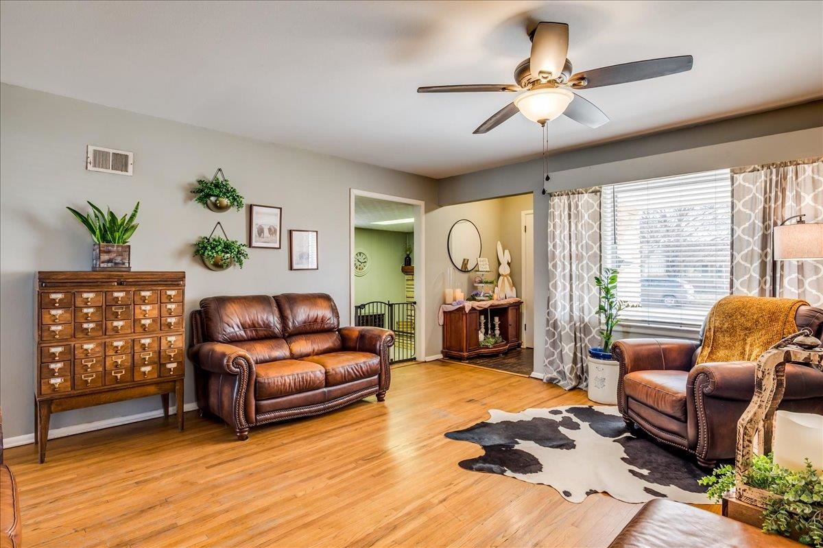 555 S Georgie Ave, Derby, Kansas image 9