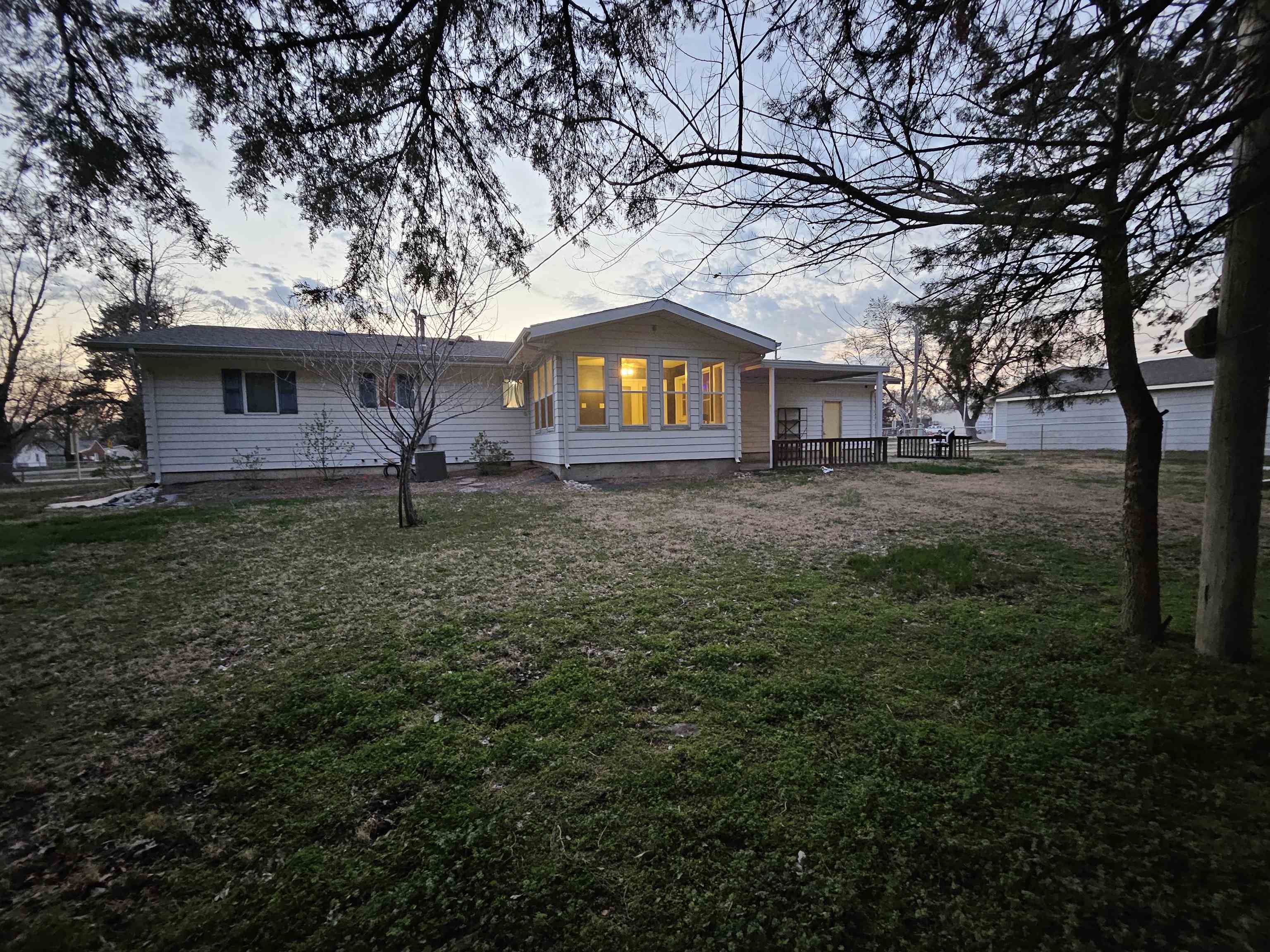 310 N Poplar St, Solomon, Kansas image 25