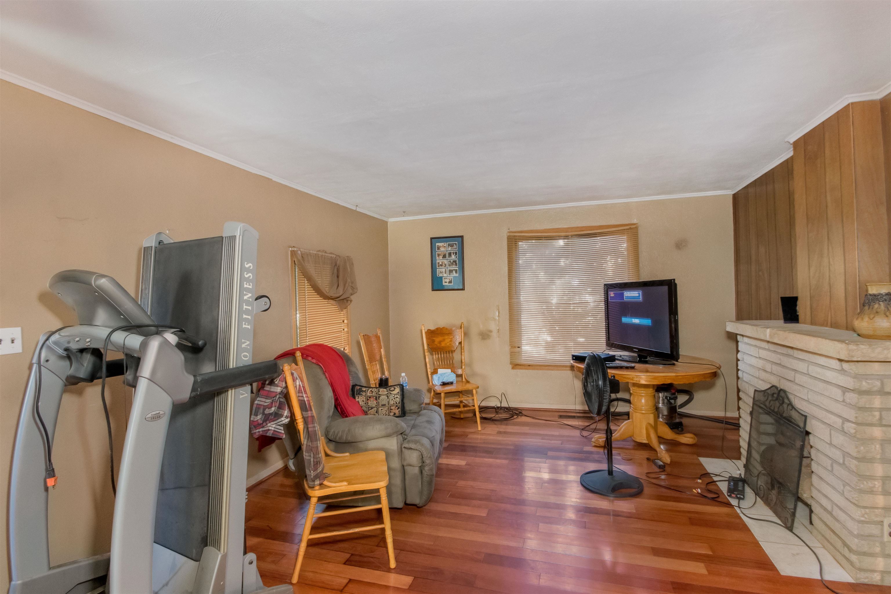 1127 N A St, Wellington, Kansas image 3