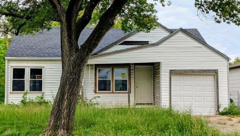 Homes For Sale - 1737 N Lorraine Ave<br/> Sedgwick County, Wichita, KS 67214