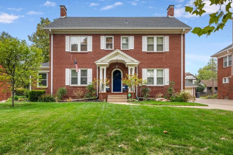 Photo of 211 N Pershing Ave, Wichita, KS 67208 (MLS # 680374)
