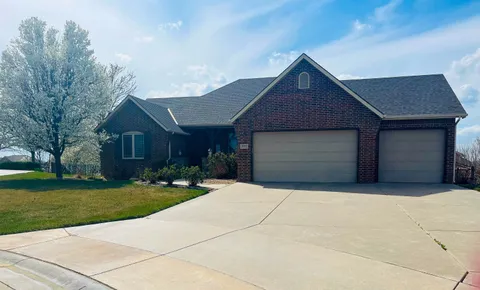 725 Bobtail Ct, Newton, KS 67114 - MLS#: 651895