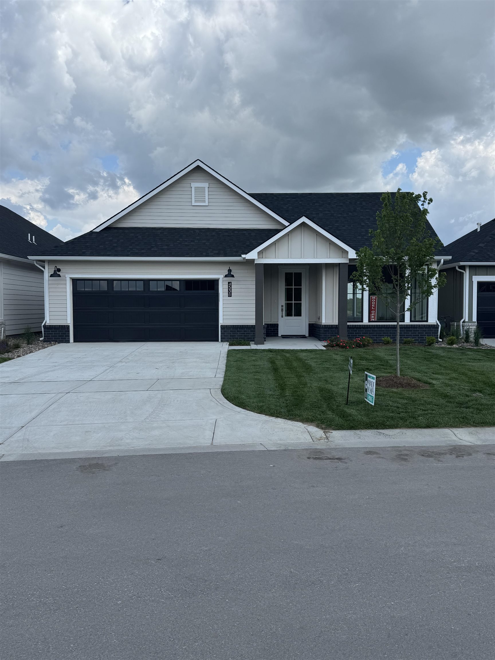 4538 W Sandkey St, Wichita, Kansas image 1