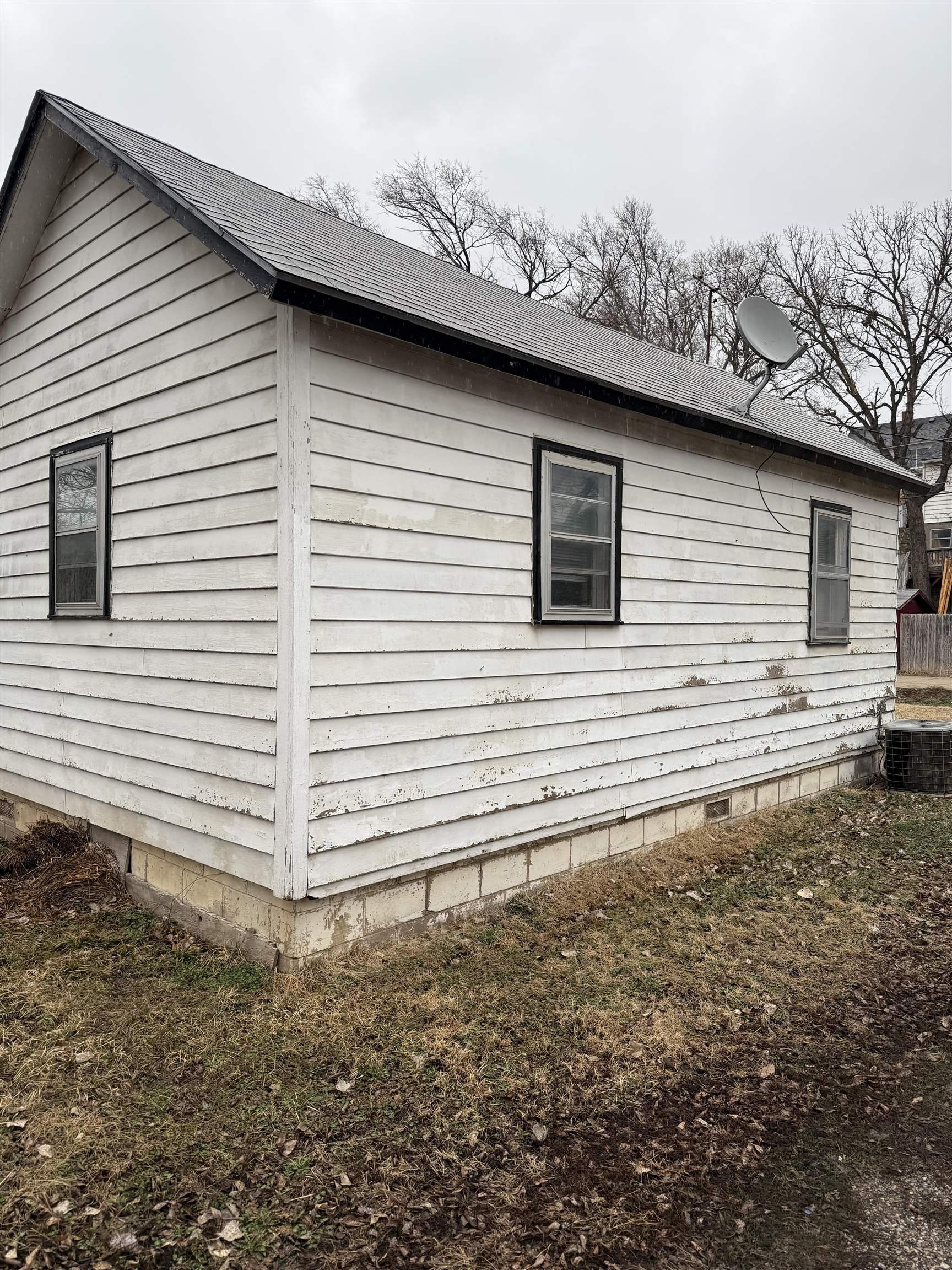 735 N Bluff St, Augusta, Kansas image 3