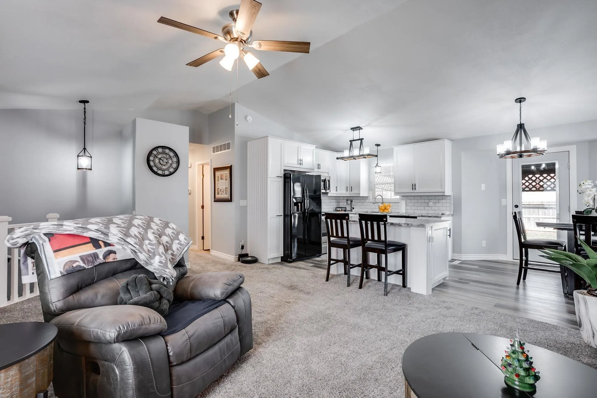 Wichita, Kansas 67217, United States, 3 Bedrooms Bedrooms, ,2 BathroomsBathrooms,Residential,Active,256568