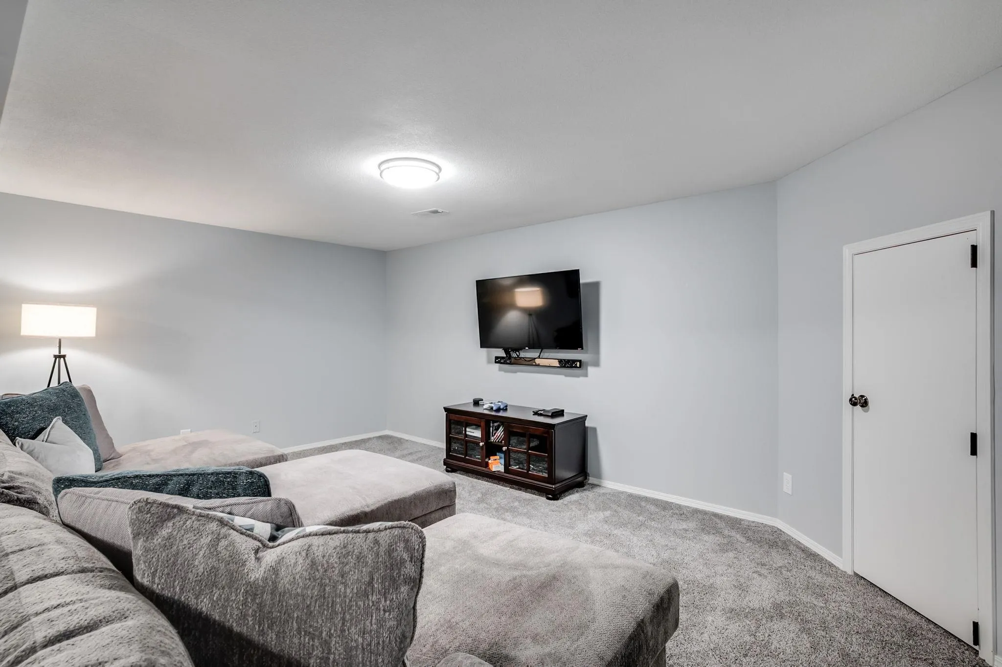 Wichita, Kansas 67217, United States, 3 Bedrooms Bedrooms, ,2 BathroomsBathrooms,Residential,Active,256568