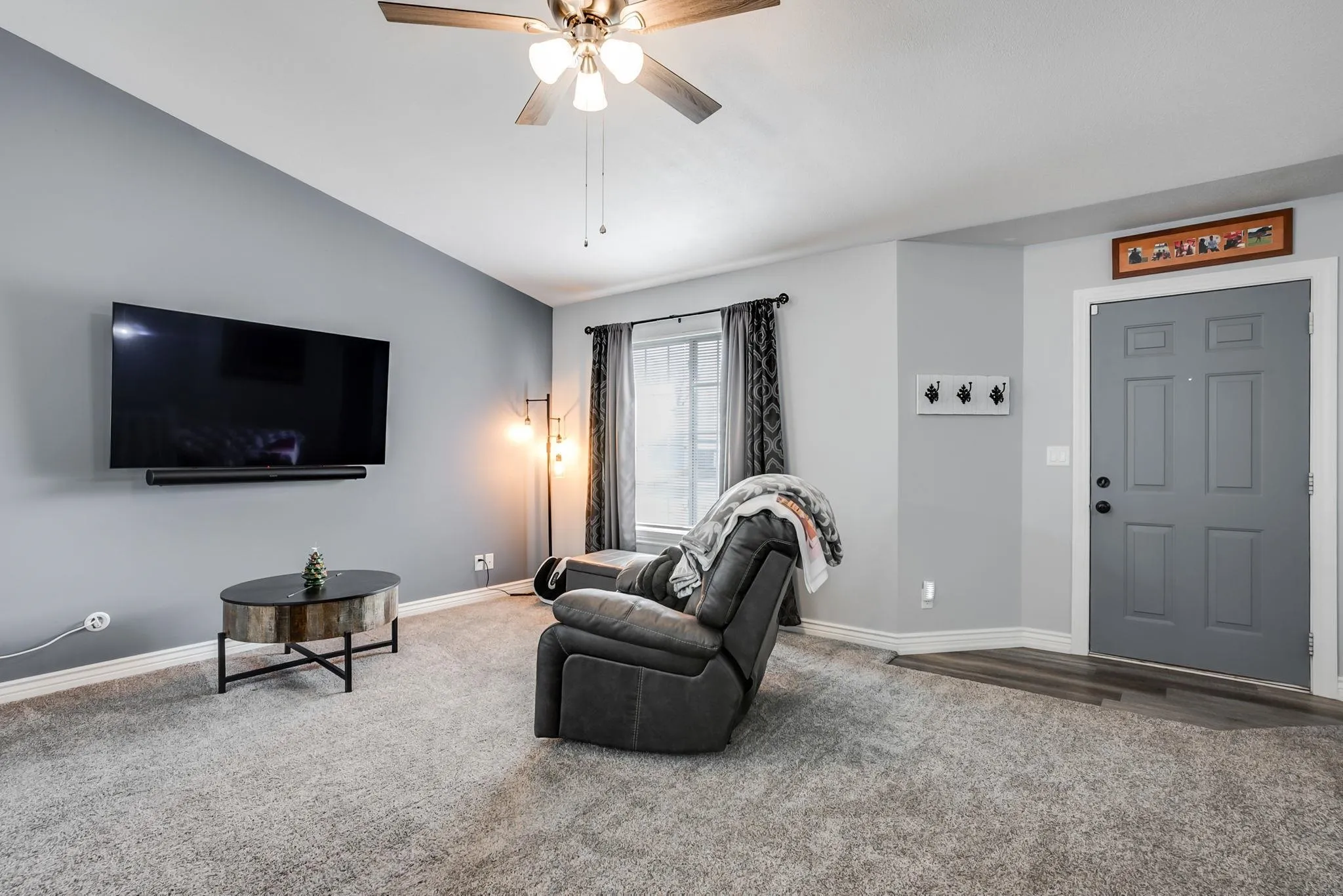 Wichita, Kansas 67217, United States, 3 Bedrooms Bedrooms, ,2 BathroomsBathrooms,Residential,Active,256568