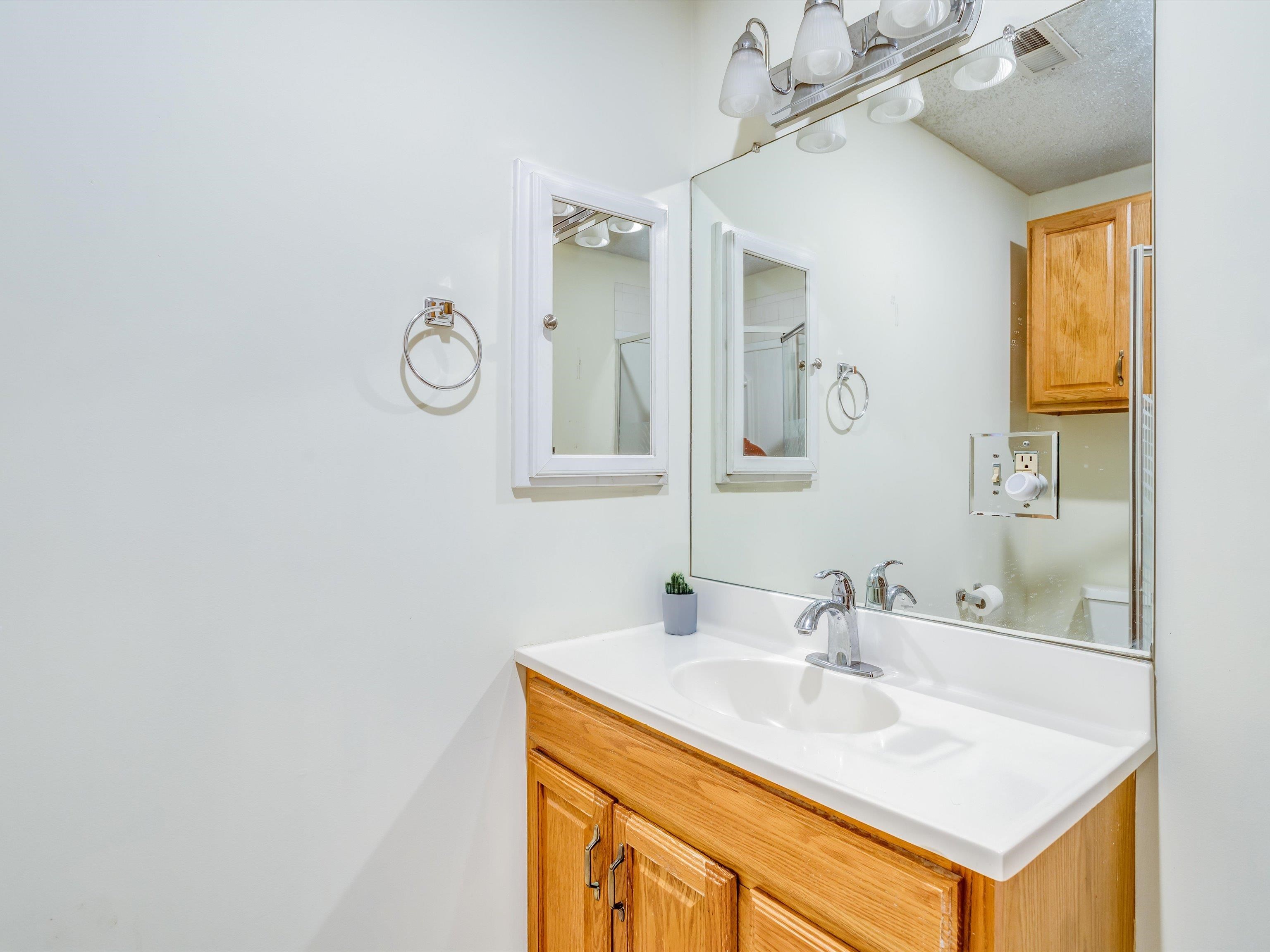3945 N Garland Cir, Wichita, Kansas image 23