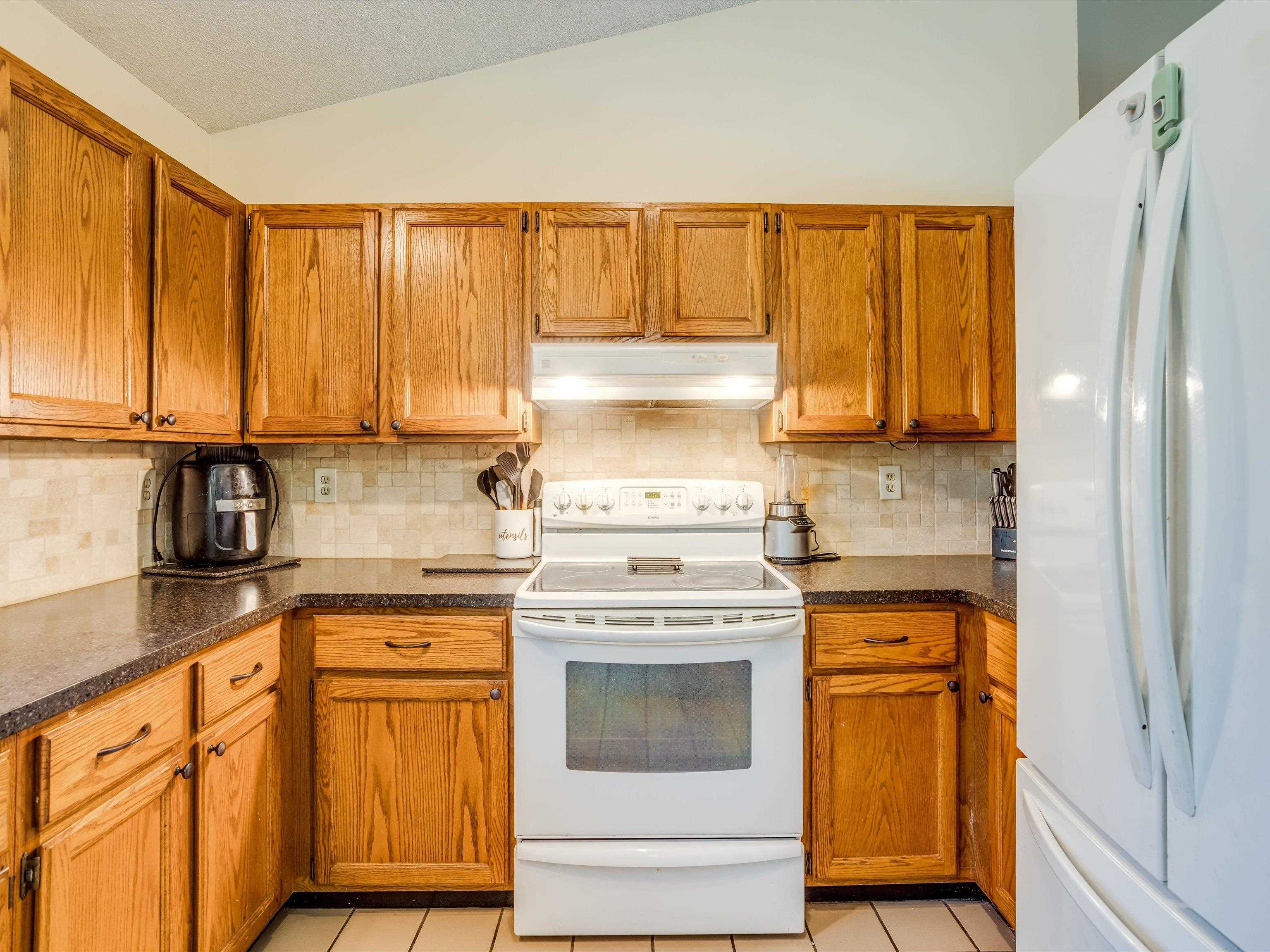 3945 N Garland Cir, Wichita, Kansas image 12