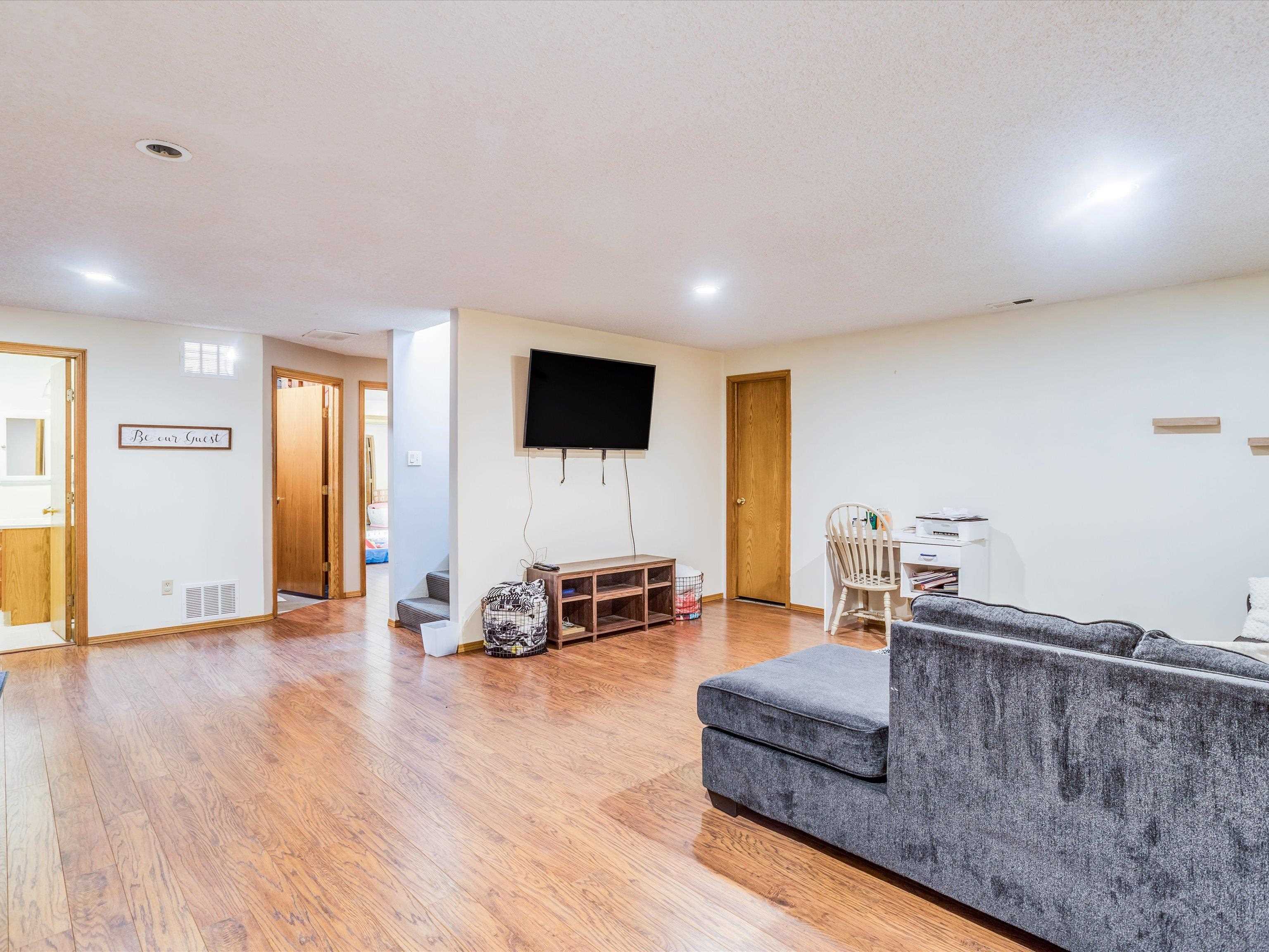 3945 N Garland Cir, Wichita, Kansas image 21