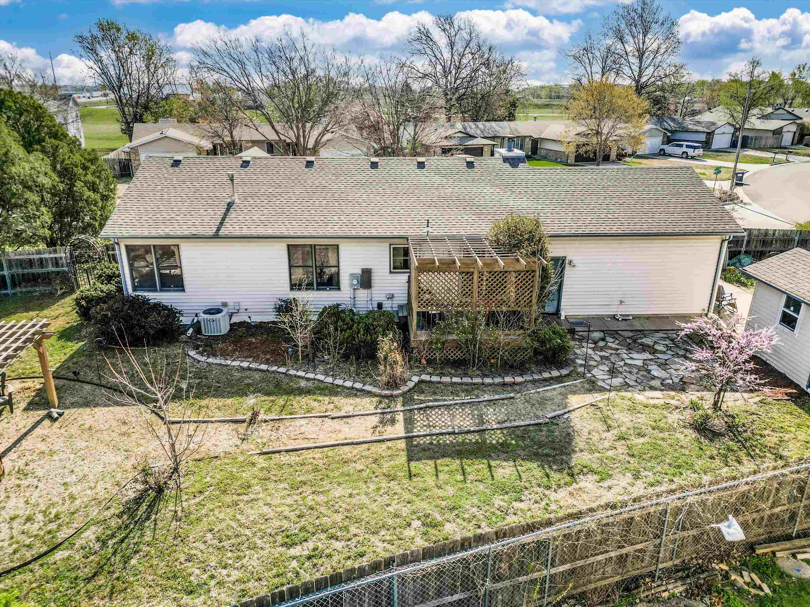 3945 N Garland Cir, Wichita, Kansas image 35