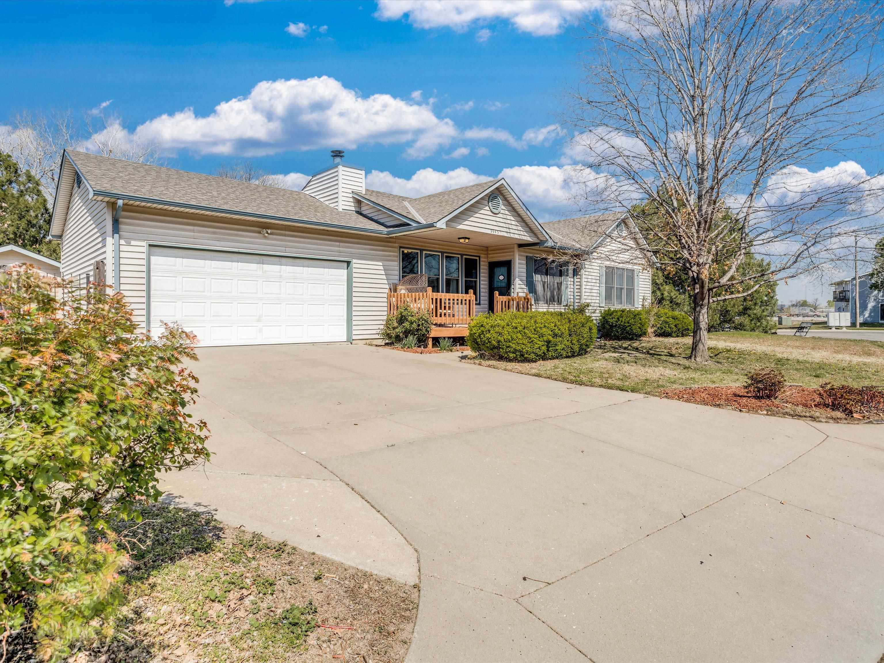 3945 N Garland Cir, Wichita, Kansas image 3