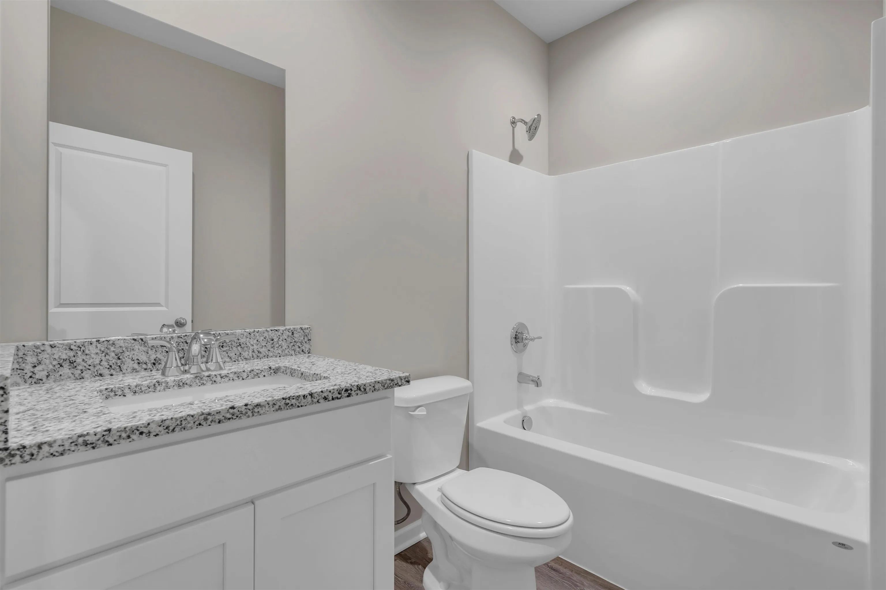 McPherson, Kansas 67460, United States, 4 Bedrooms Bedrooms, ,2 BathroomsBathrooms,Residential,Active,47212