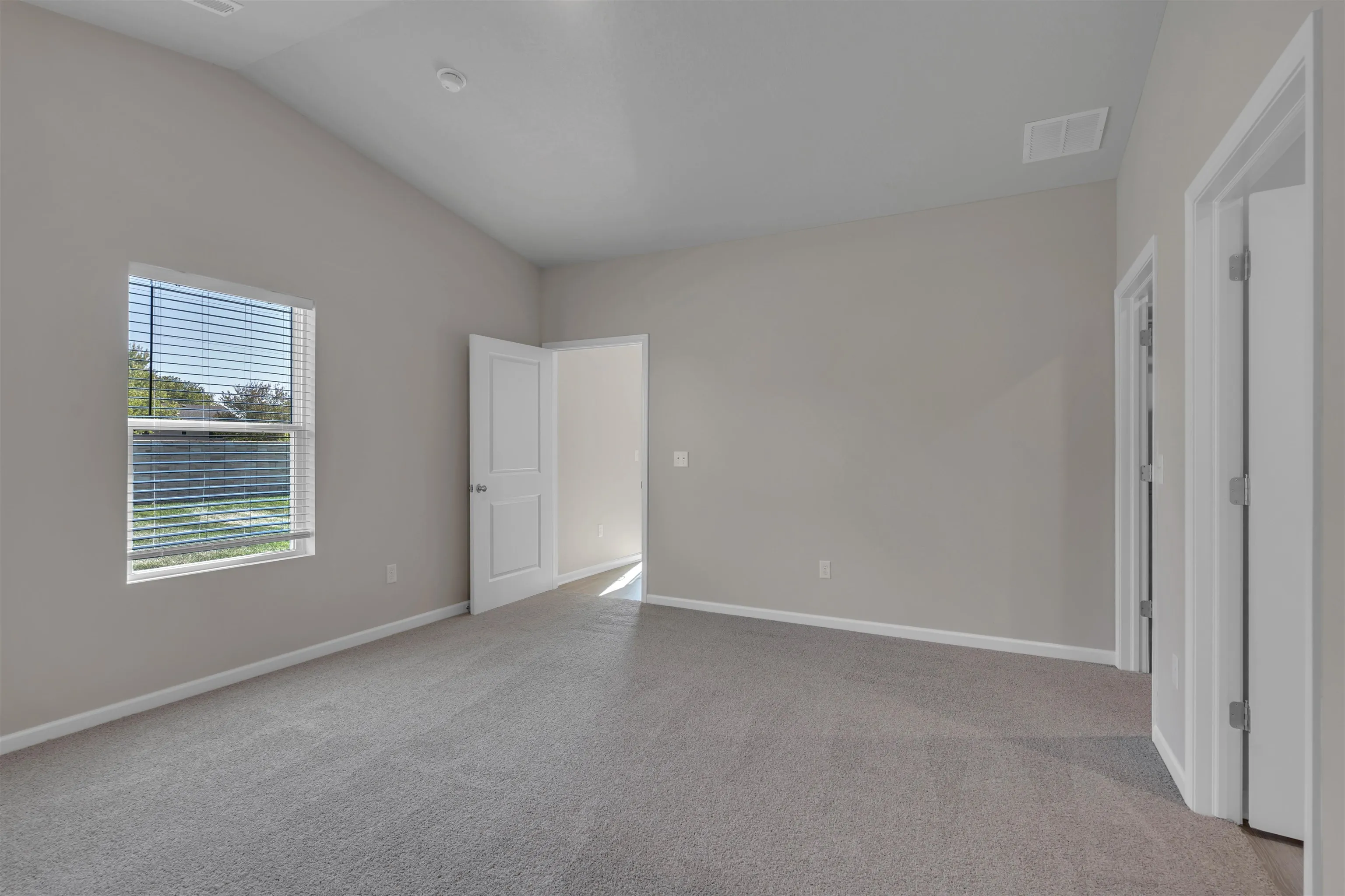 McPherson, Kansas 67460, United States, 4 Bedrooms Bedrooms, ,2 BathroomsBathrooms,Residential,Active,47212