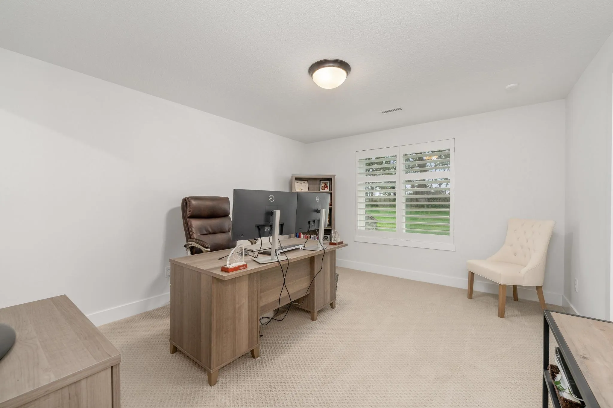 Andover, Kansas 67002, United States, 5 Bedrooms Bedrooms, ,5 BathroomsBathrooms,Residential,Active,225215