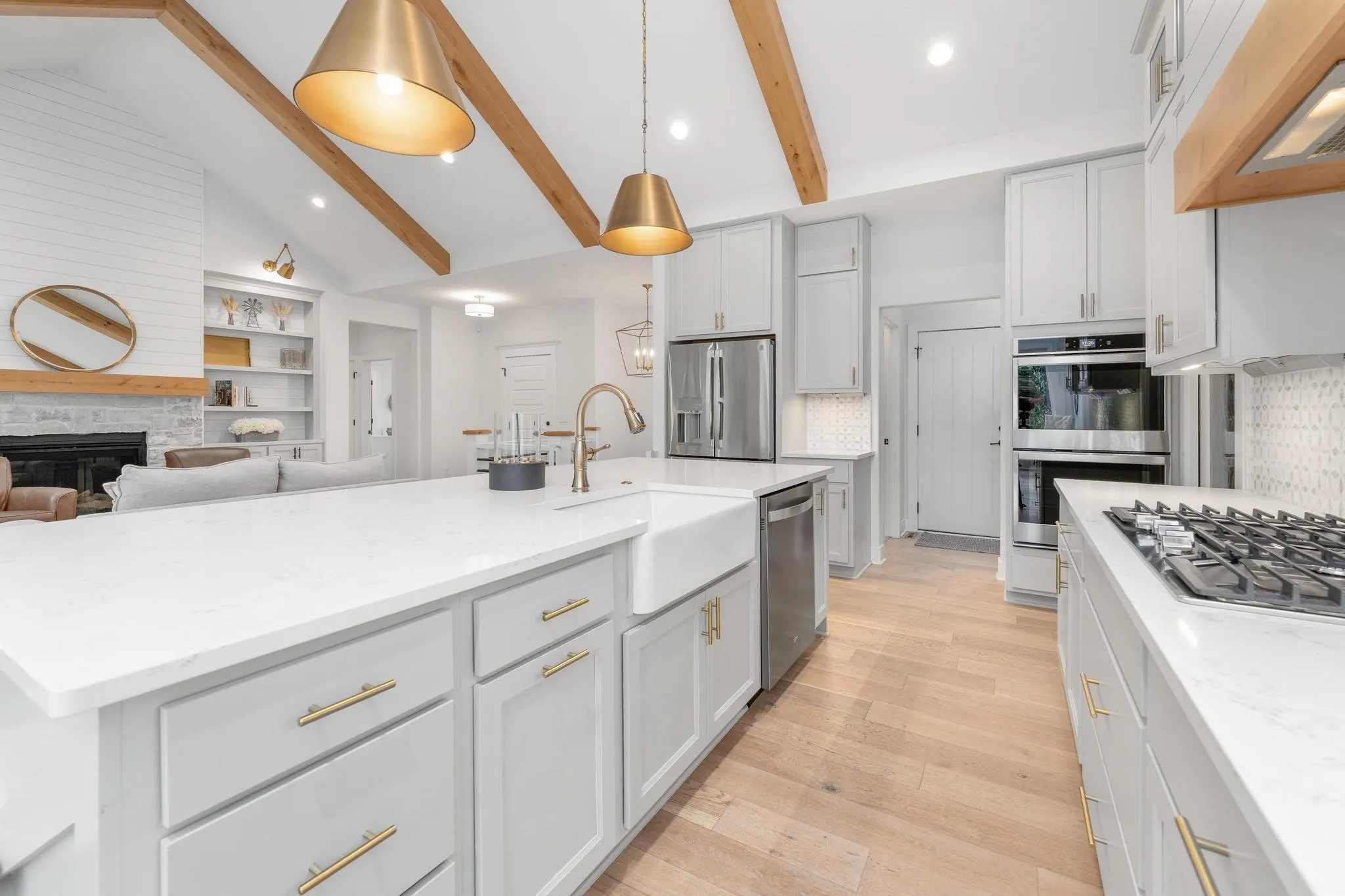 Andover, Kansas 67002, United States, 5 Bedrooms Bedrooms, ,5 BathroomsBathrooms,Residential,Active,225215