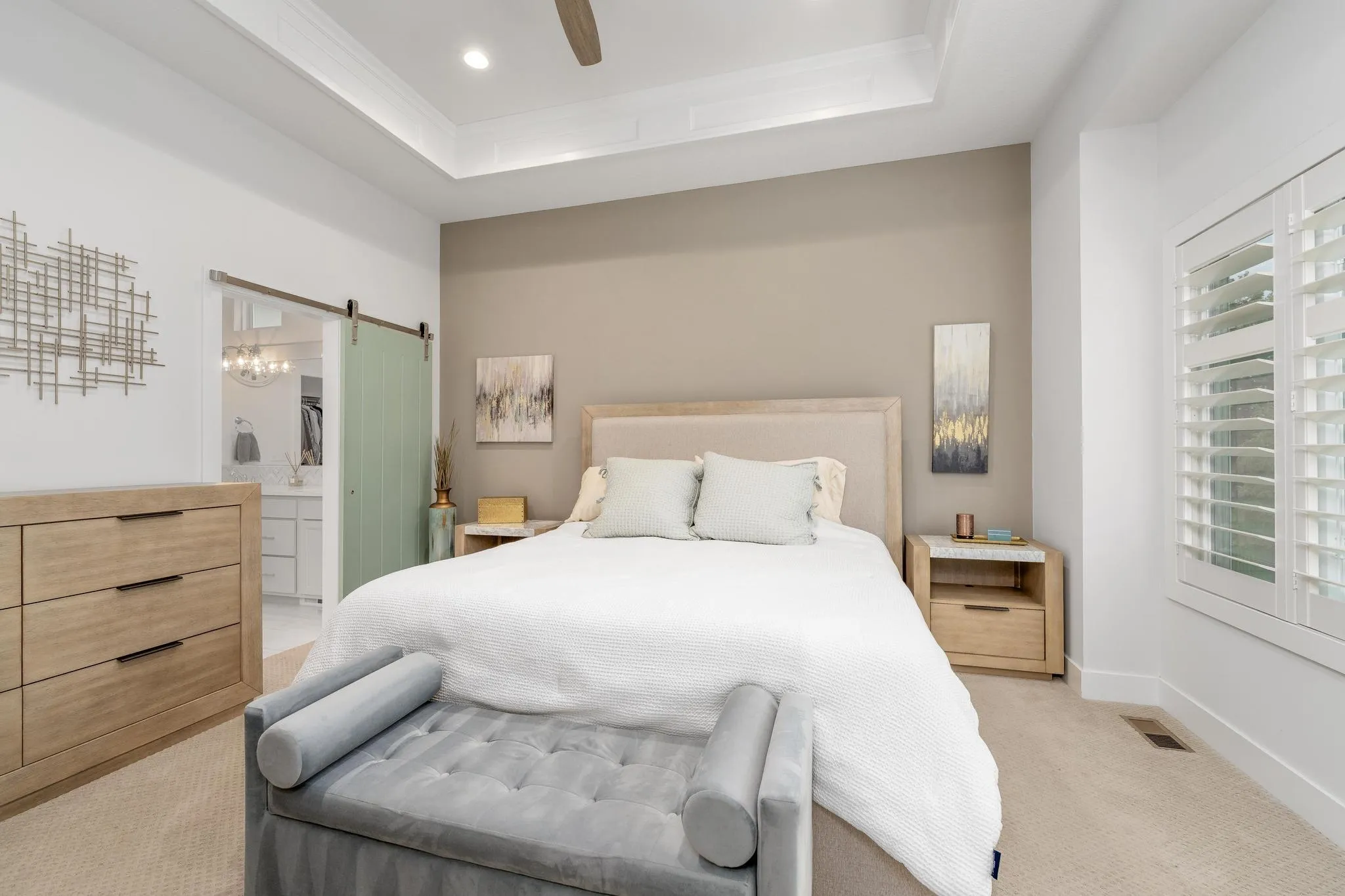 Andover, Kansas 67002, United States, 5 Bedrooms Bedrooms, ,5 BathroomsBathrooms,Residential,Active,225215