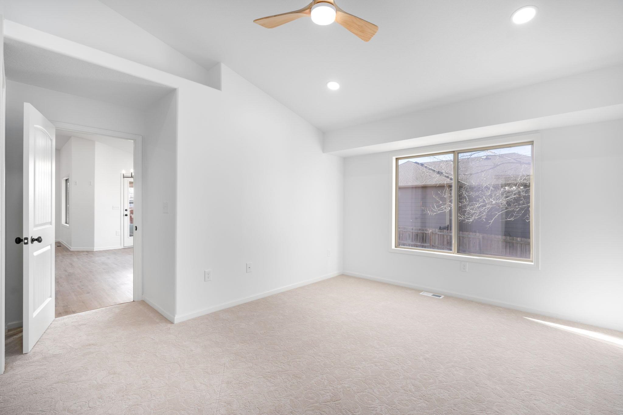 Derby, Kansas 67037, United States, 5 Bedrooms Bedrooms, ,3 BathroomsBathrooms,Residential,Pending,67624