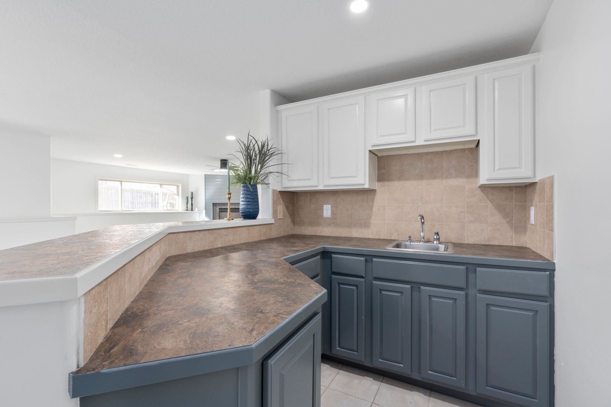 Derby, Kansas 67037, United States, 5 Bedrooms Bedrooms, ,3 BathroomsBathrooms,Residential,Pending,67624