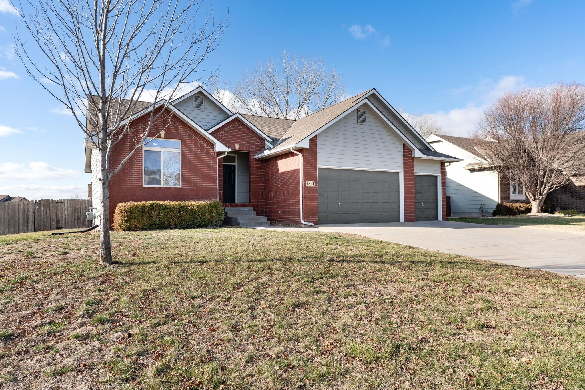 Derby, Kansas 67037, United States, 5 Bedrooms Bedrooms, ,3 BathroomsBathrooms,Residential,Pending,67624