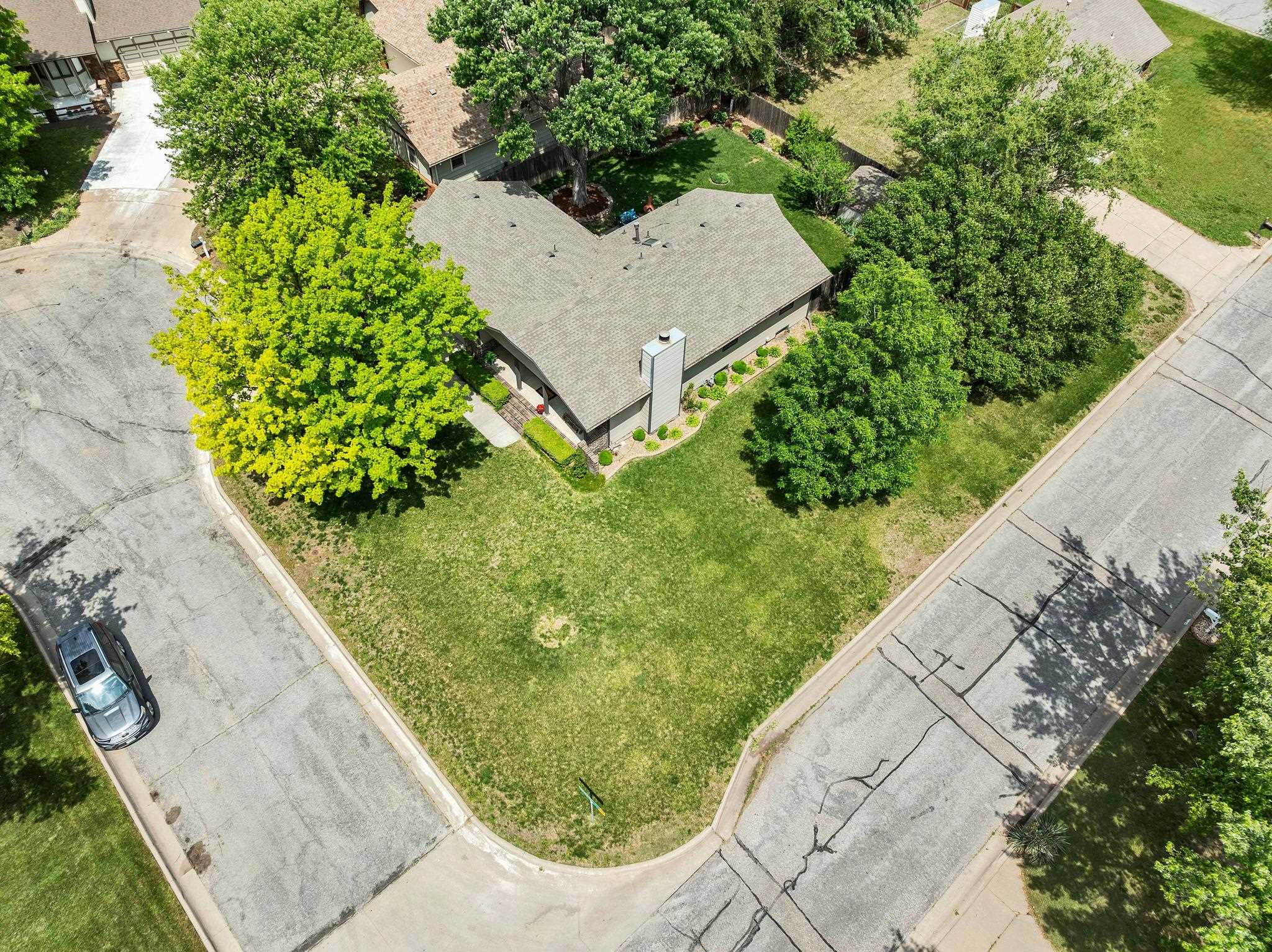 535 N Covington Court, Wichita, Kansas image 6
