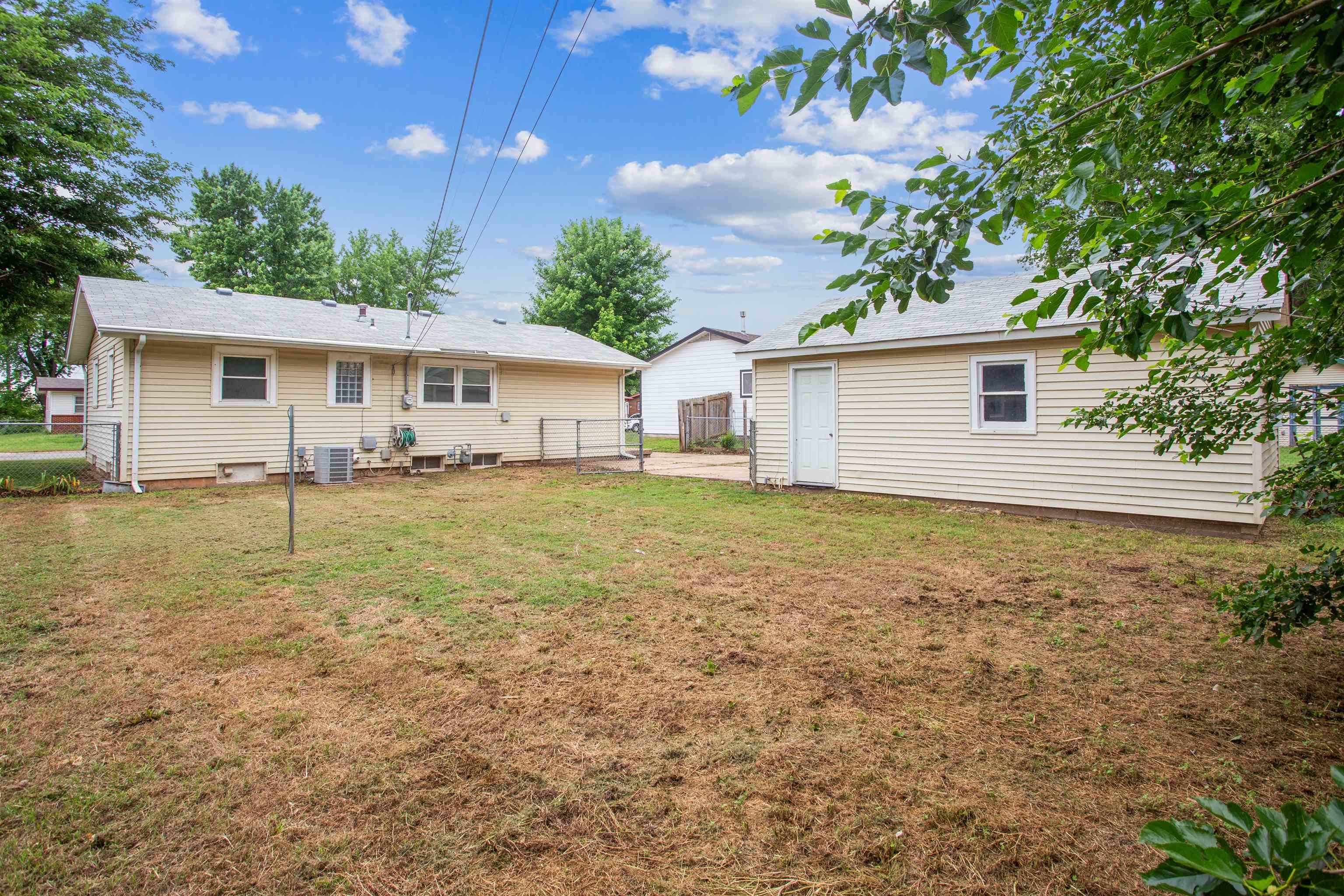 614 W 7th, Haysville, Kansas image 27