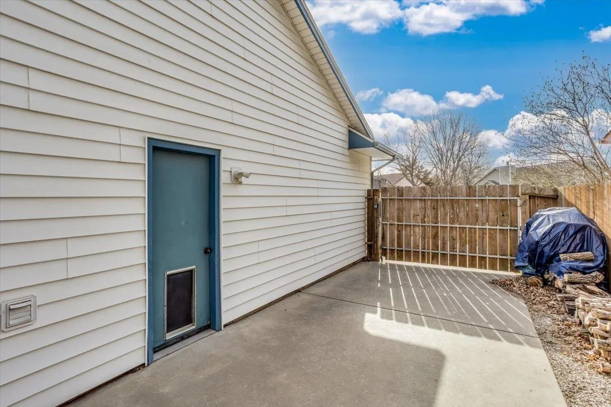 Derby, Kansas 67037, United States, 4 Bedrooms Bedrooms, ,3 BathroomsBathrooms,Residential,Pending,89065