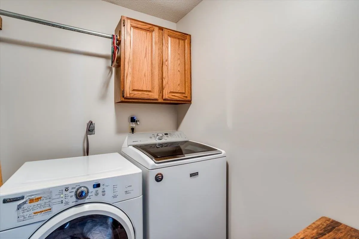 Derby, Kansas 67037, United States, 4 Bedrooms Bedrooms, ,3 BathroomsBathrooms,Residential,Pending,89065