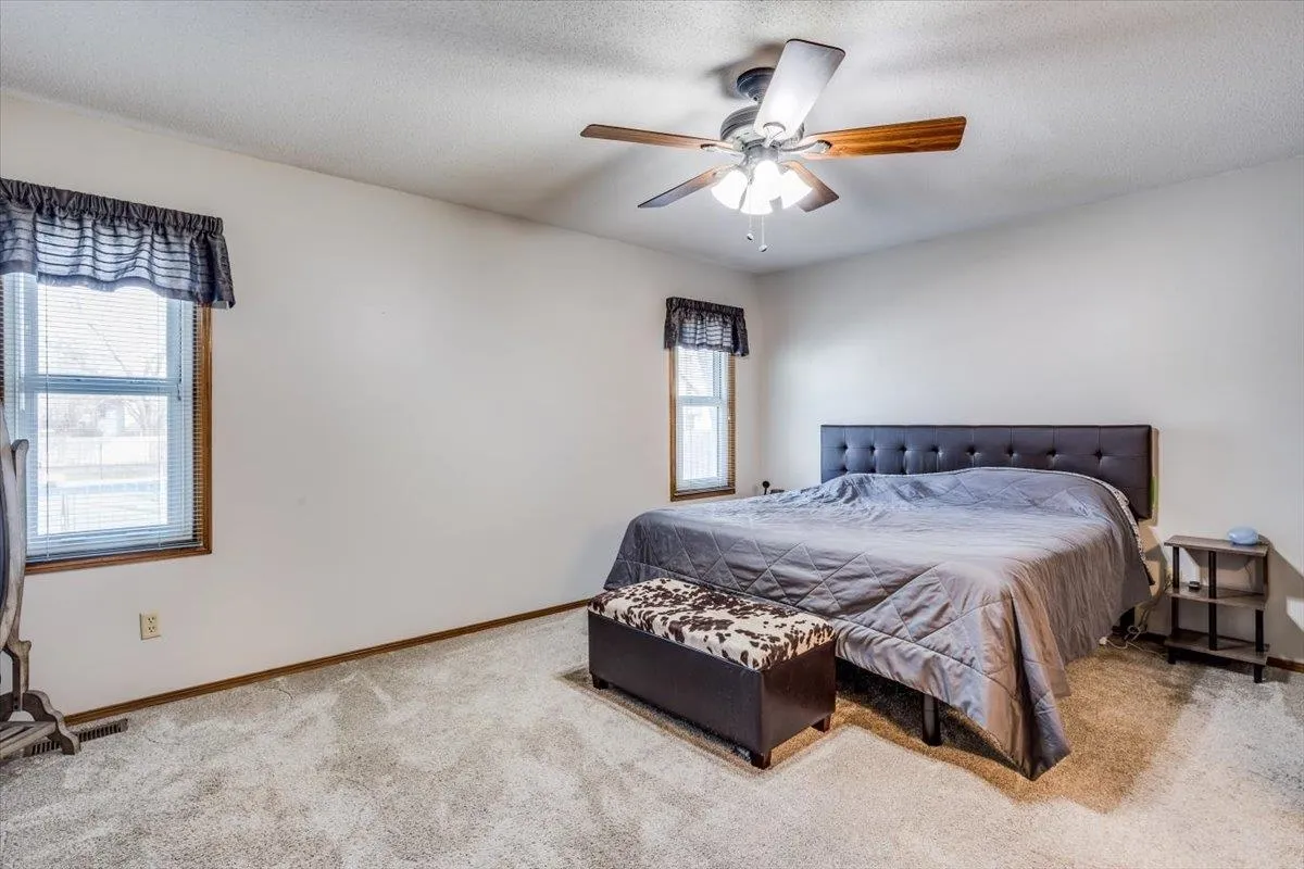 Derby, Kansas 67037, United States, 4 Bedrooms Bedrooms, ,3 BathroomsBathrooms,Residential,Pending,89065