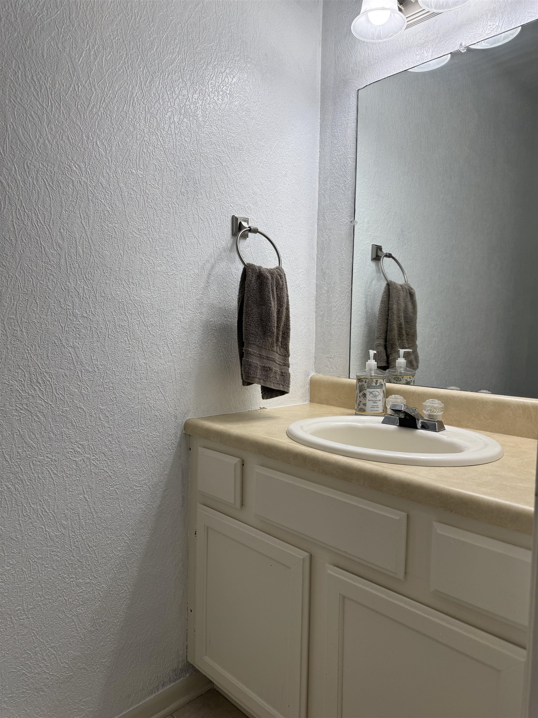 6725 W Shade Ln, Wichita, Kansas image 11