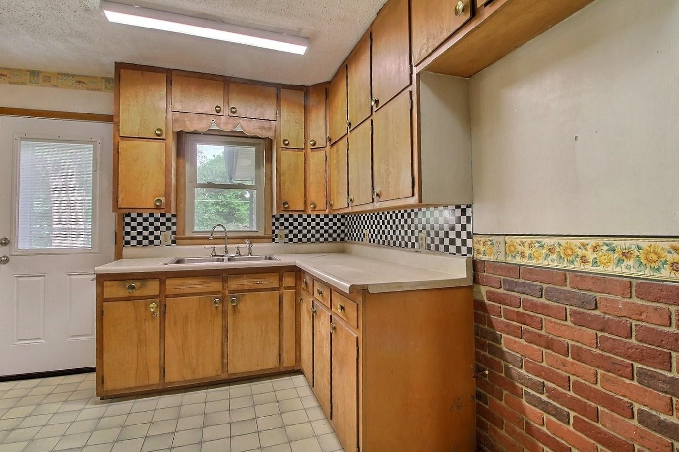 354 S Derby Ave, Derby, Kansas image 7
