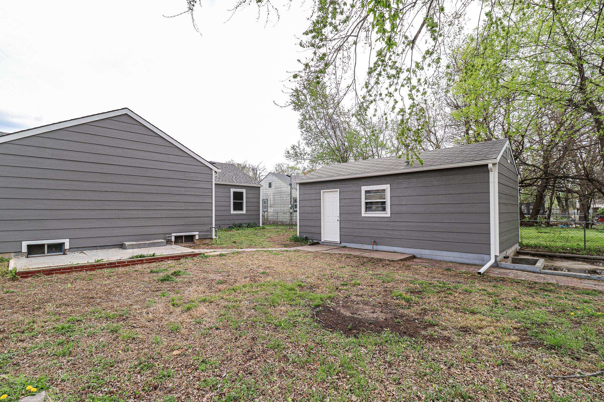 2431 S Washington Ave, Wichita, Kansas image 13